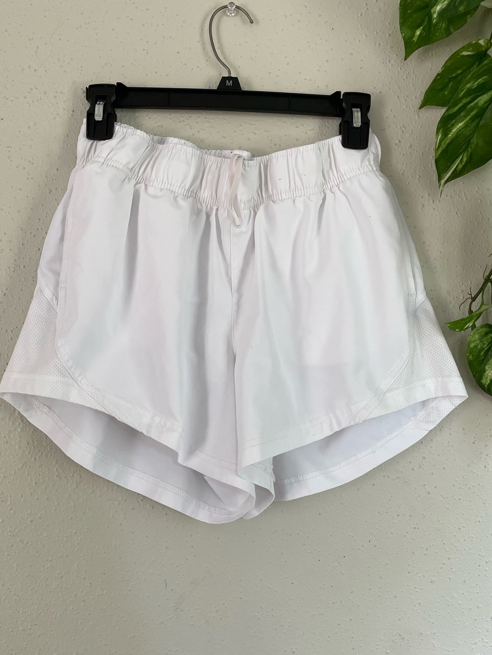 Athletic Works White Running Shorts Mesh Panel Drawstring Size M